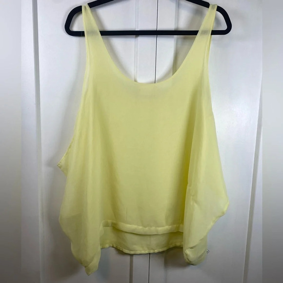 💚 Zara - Yellow chiffon style lightly layered sleeveless top - large - Picture 3 of 4